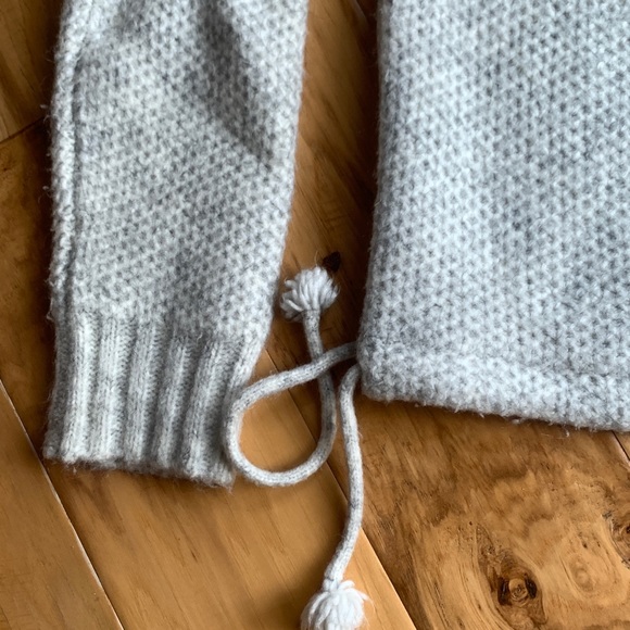 Super cozy gray Madewell Sweater - Picture 2 of 8